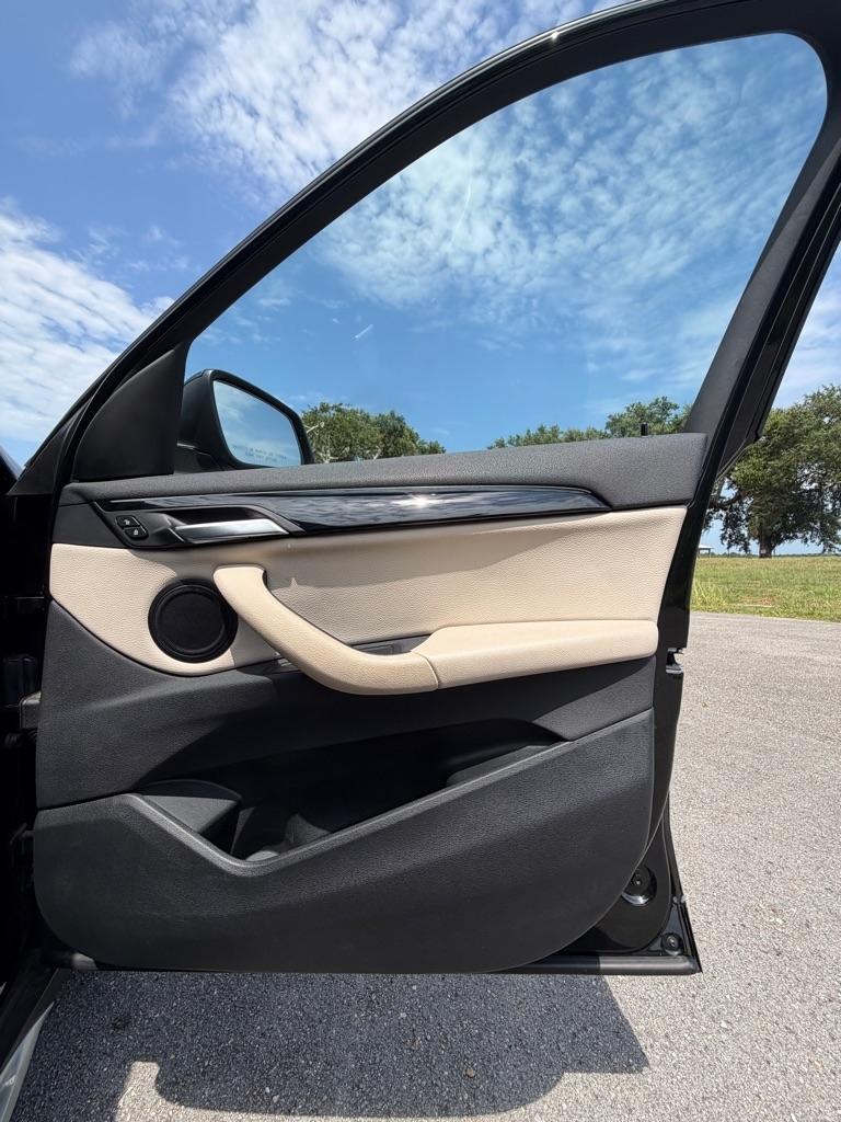 BMW X1 sDrive28i Sports Activity Vehicle 2021