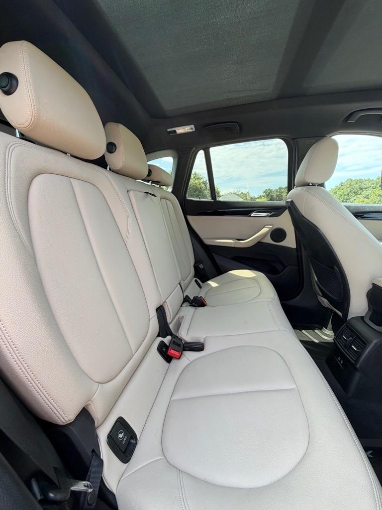 BMW X1 sDrive28i Sports Activity Vehicle 2021