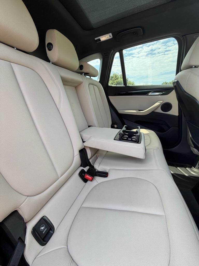 BMW X1 sDrive28i Sports Activity Vehicle 2021