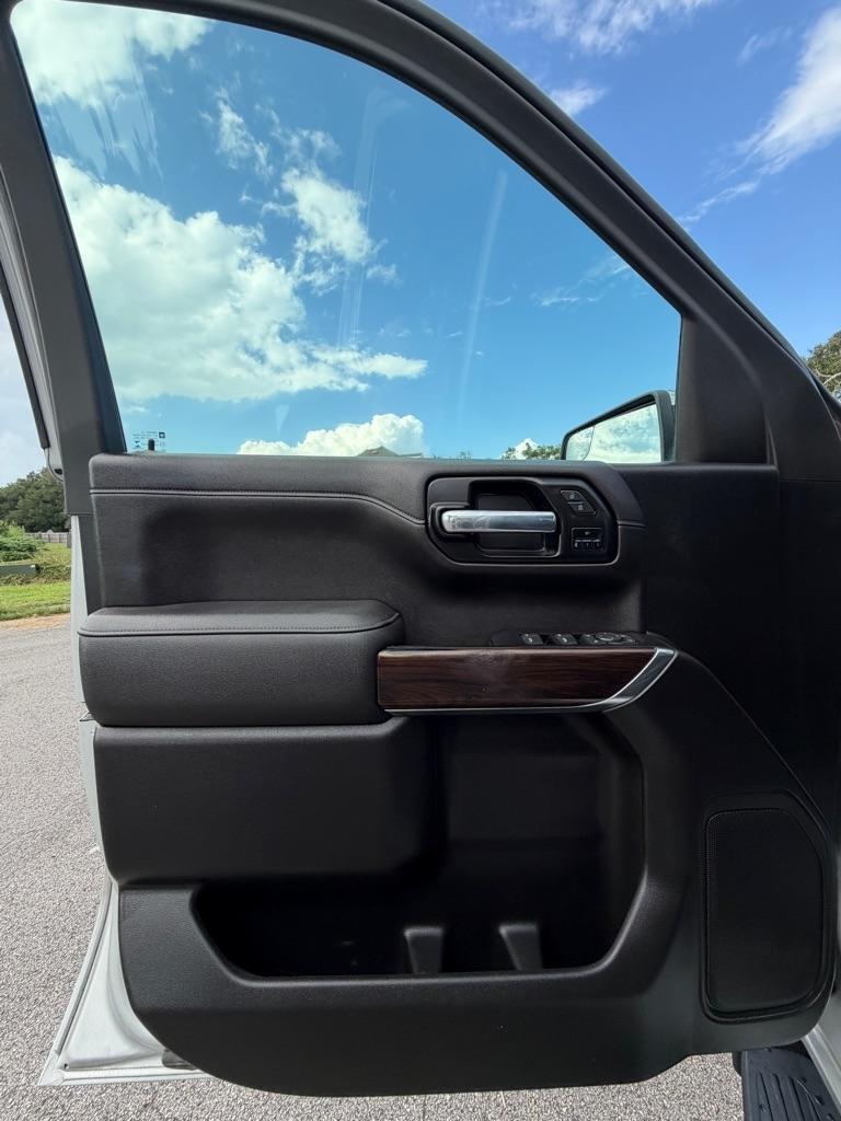 GMC Sierra 1500 4WD Crew Cab 147" SLT 2021
