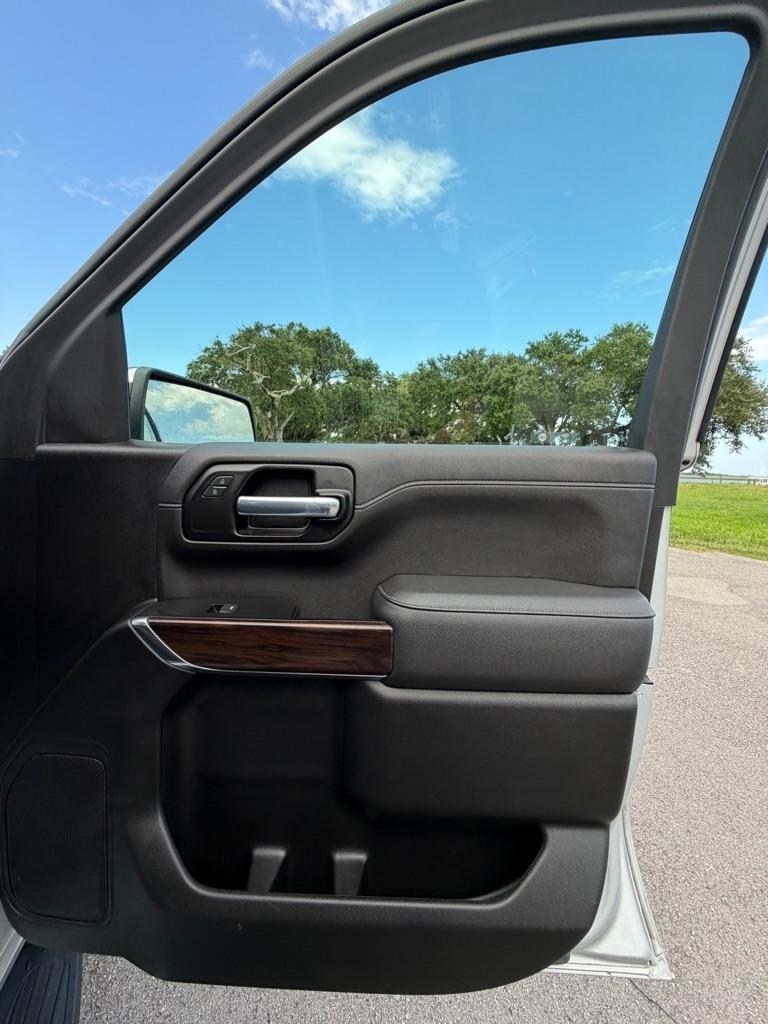 GMC Sierra 1500 4WD Crew Cab 147" SLT 2021