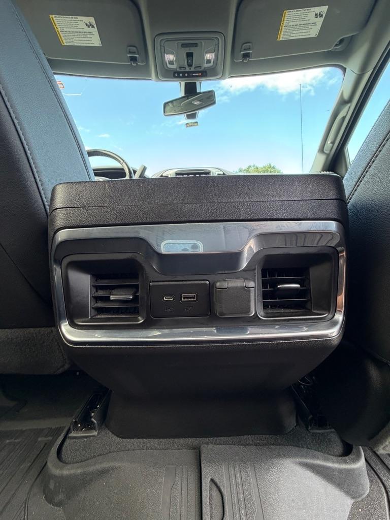 GMC Sierra 1500 4WD Crew Cab 147" SLT 2021