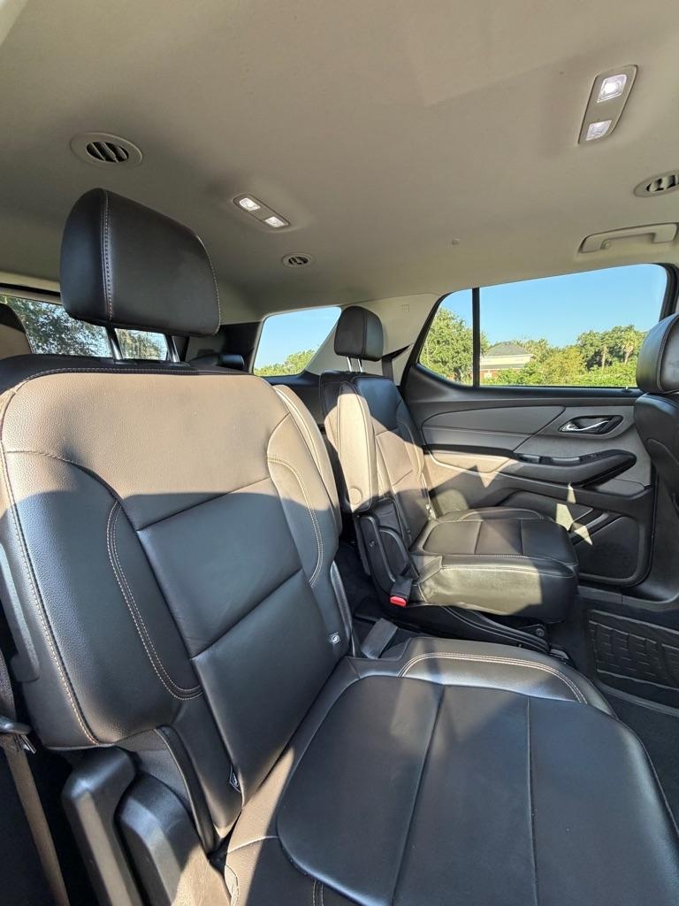 Chevrolet Traverse AWD 4dr LT Leather 2021