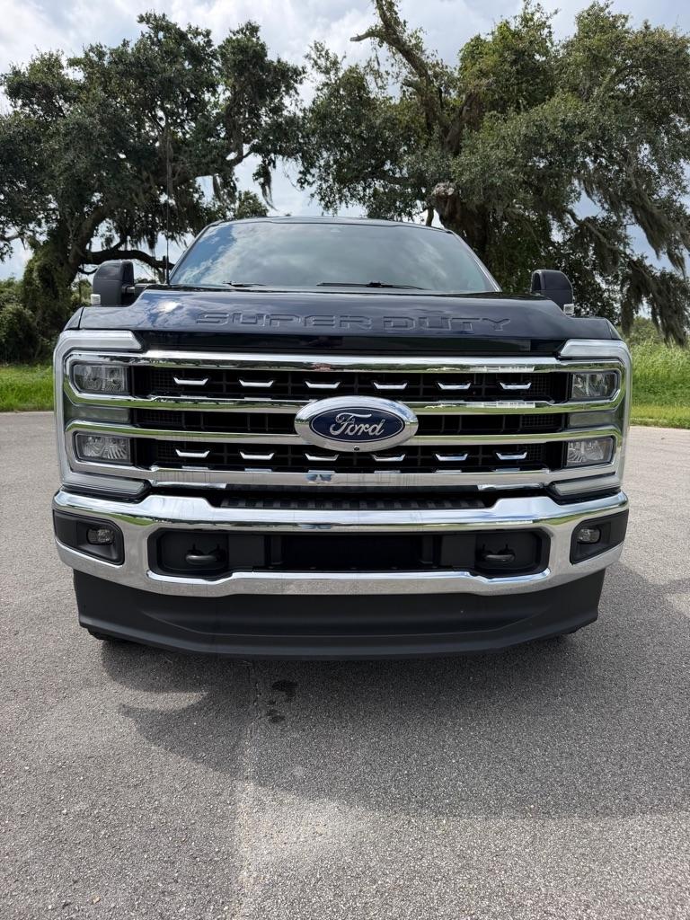 Ford Super Duty F-250 SRW Lariat 4WD Crew Cab 6.75' Box 2024