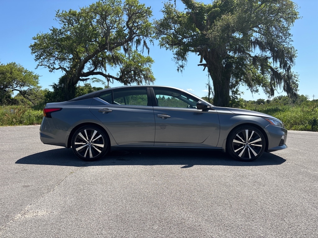 Nissan Altima 2.5 SR Sedan 2022