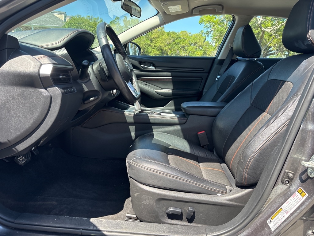 Nissan Altima 2.5 SR Sedan 2022