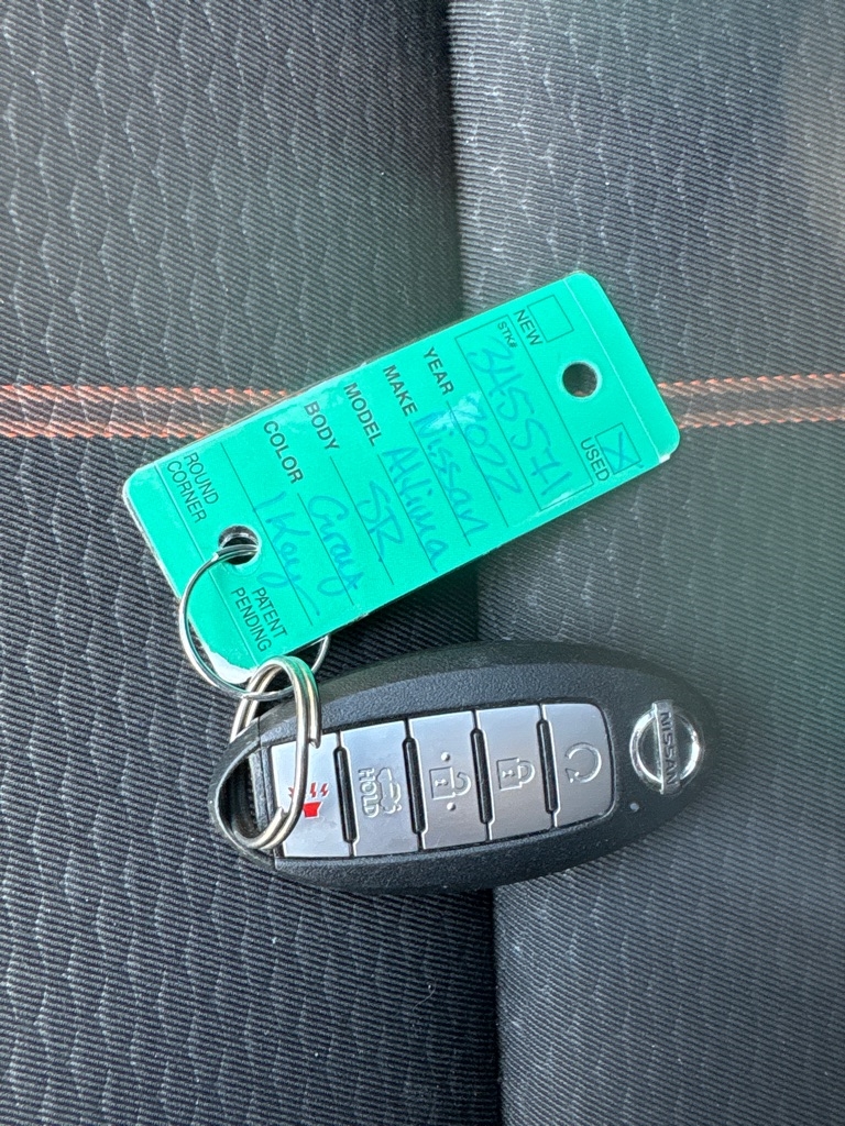 Nissan Altima 2.5 SR Sedan 2022