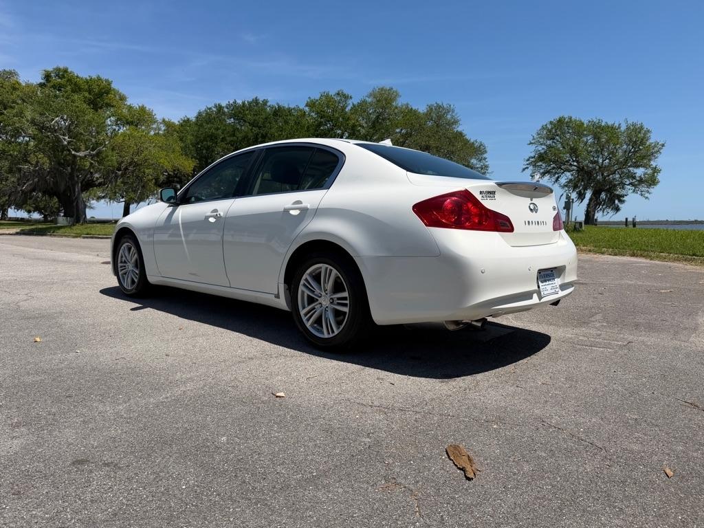 Infiniti G37 Sedan 4dr x AWD 2013
