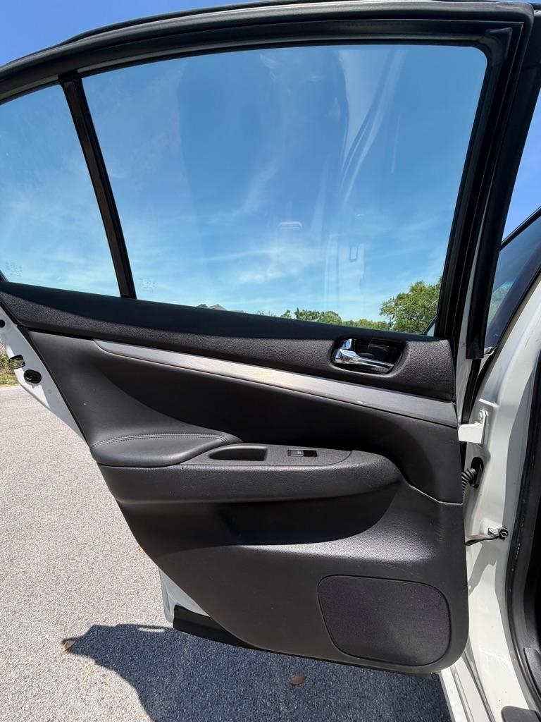 Infiniti G37 Sedan 4dr x AWD 2013