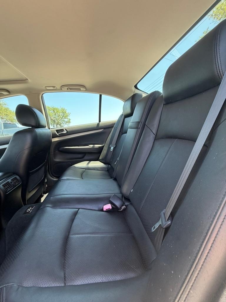 Infiniti G37 Sedan 4dr x AWD 2013