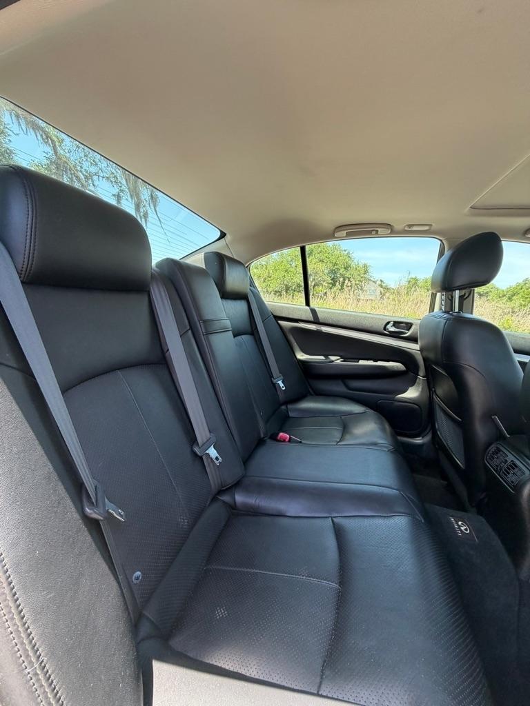Infiniti G37 Sedan 4dr x AWD 2013