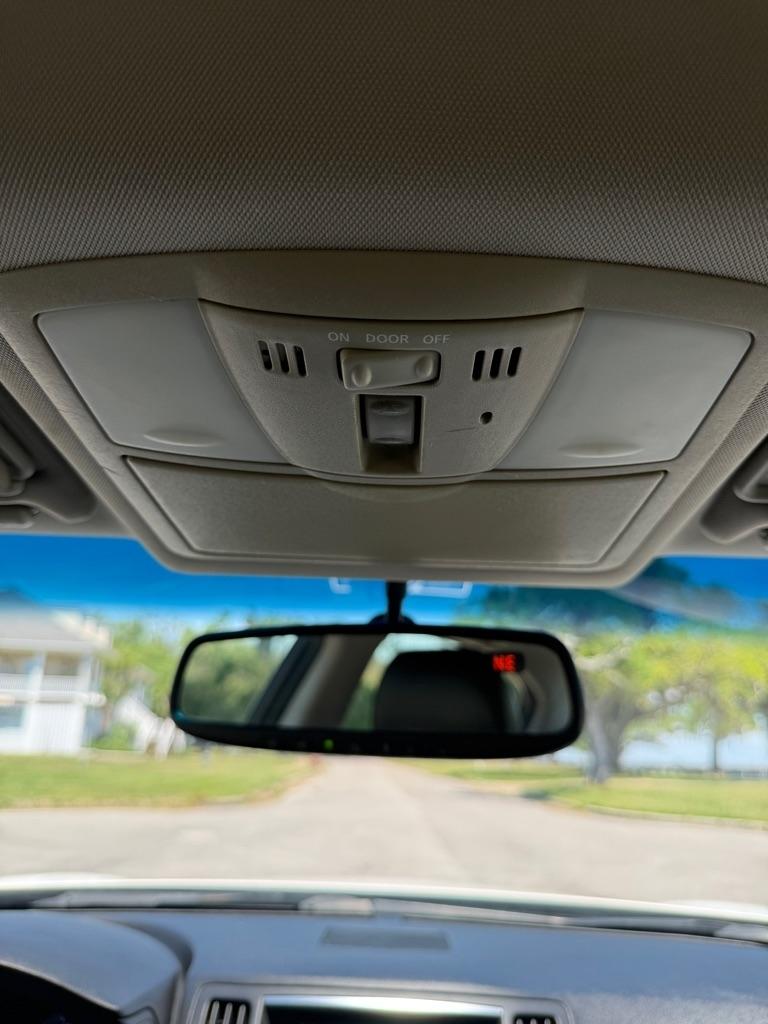 Infiniti G37 Sedan 4dr x AWD 2013