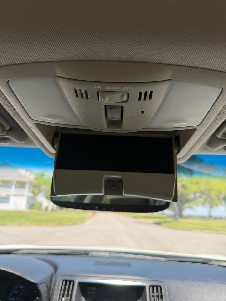 Infiniti G37 Sedan 4dr x AWD 2013