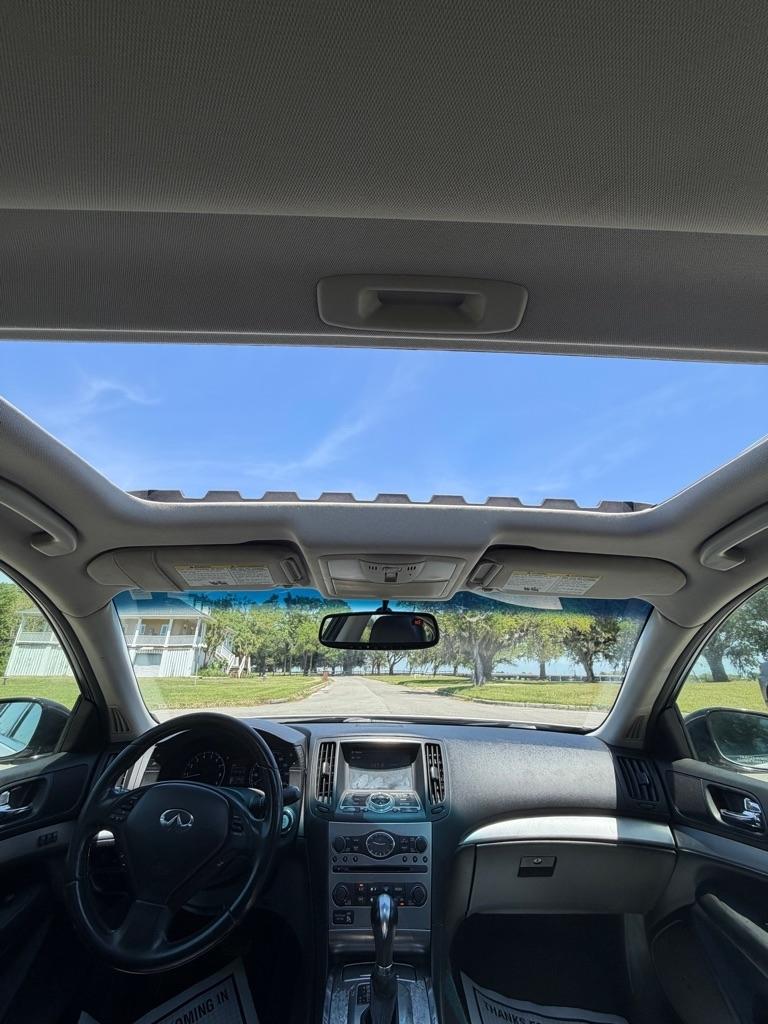 Infiniti G37 Sedan 4dr x AWD 2013