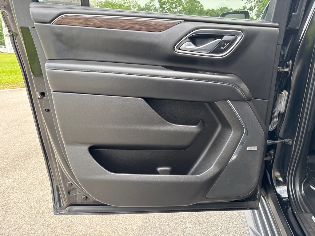 Chevrolet Suburban LT 2021