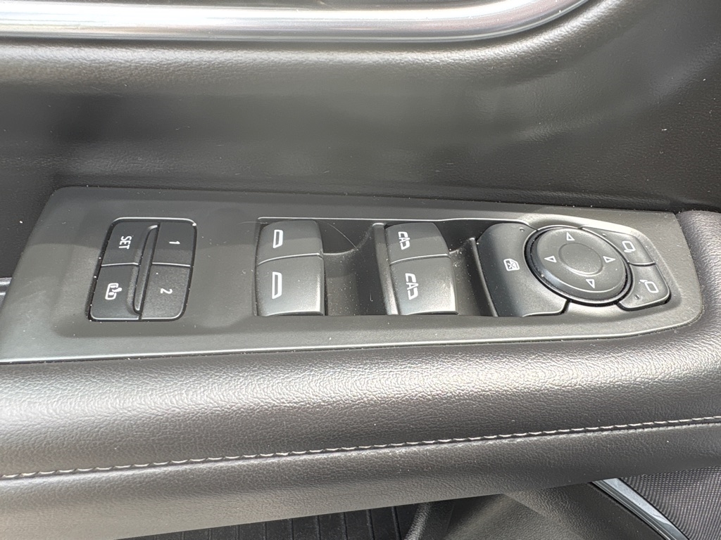 Chevrolet Suburban LT 2021