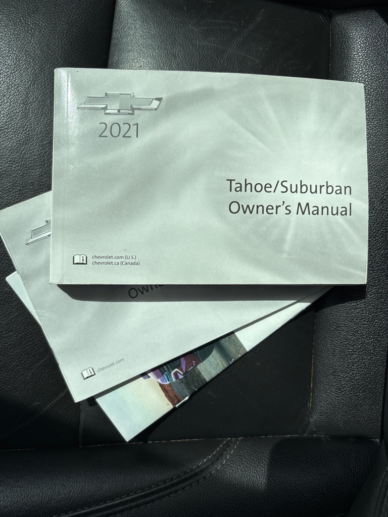 Chevrolet Suburban LT 2021