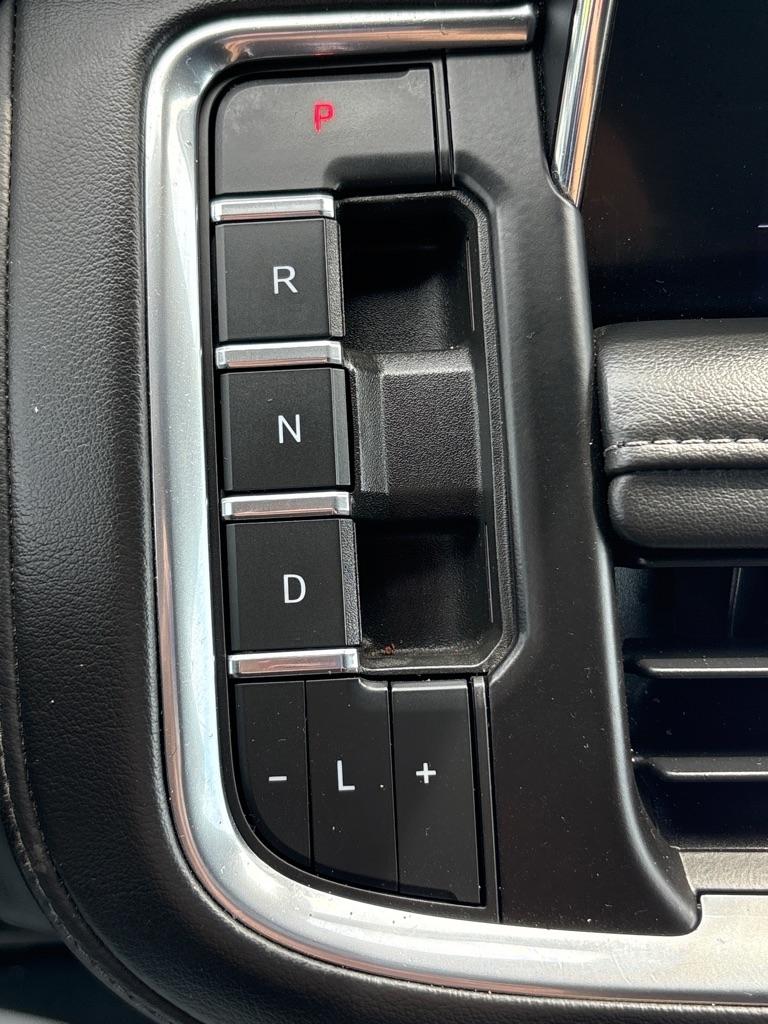 Chevrolet Suburban LT 2021