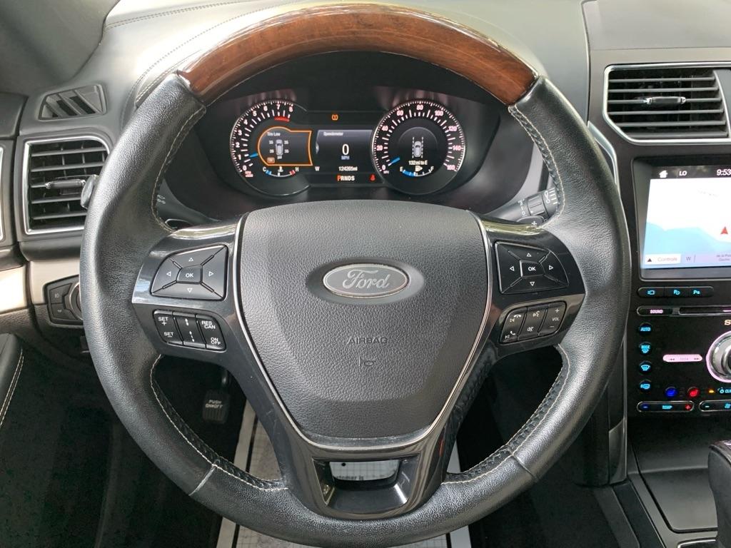 Ford Explorer Platinum 4WD 2018