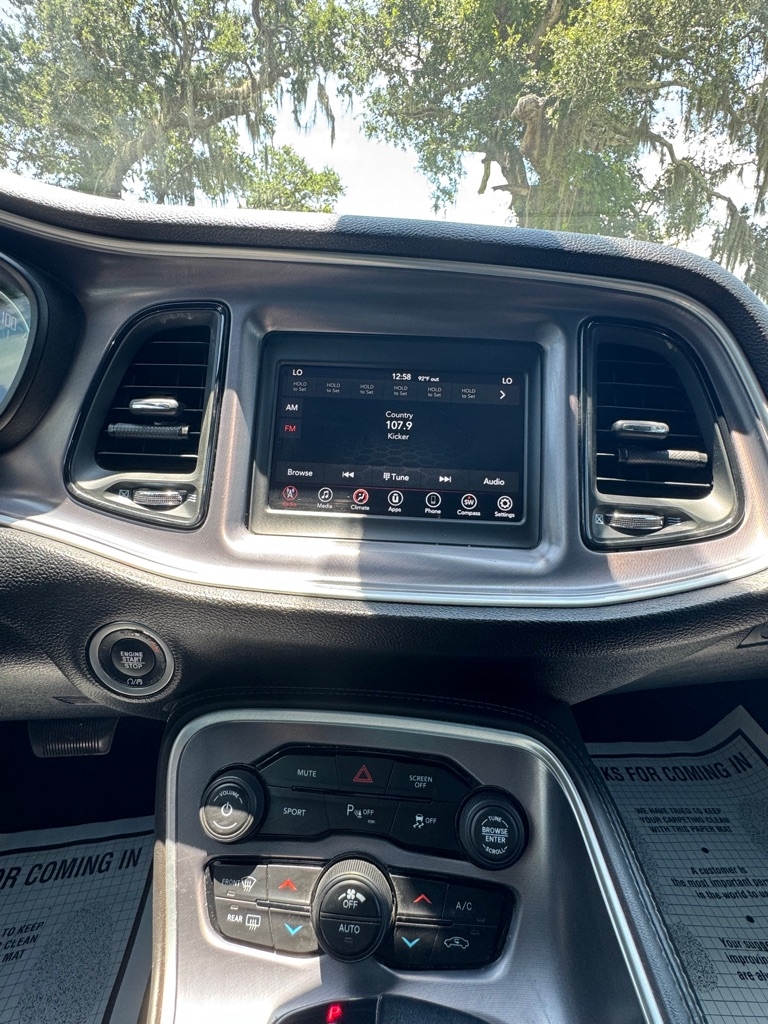 Dodge Challenger GT RWD 2019