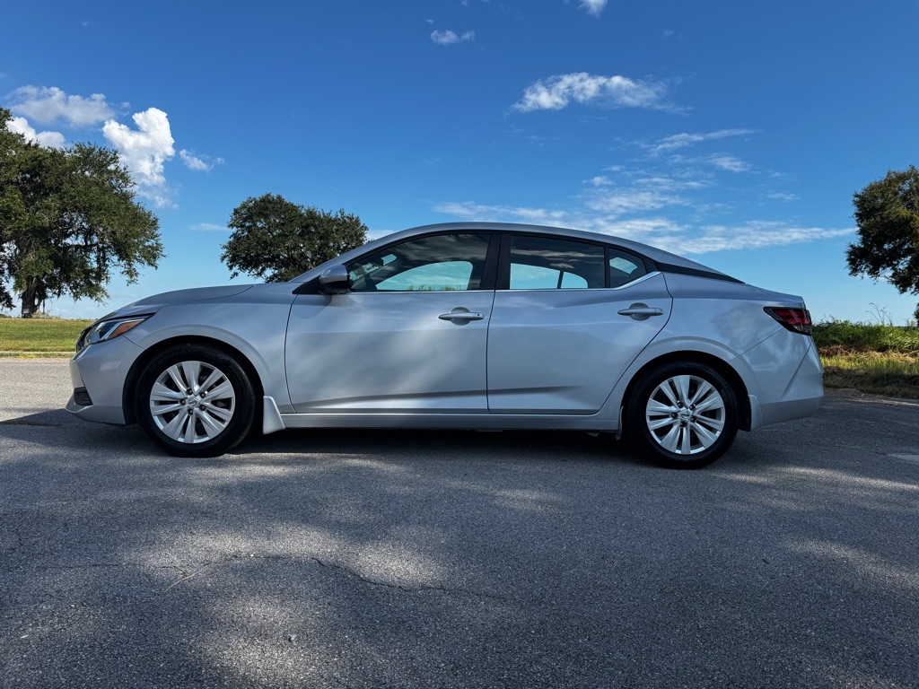Nissan Sentra S CVT 2022