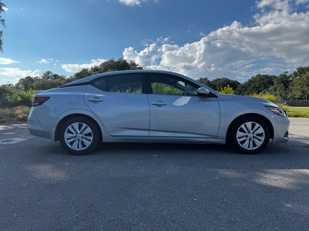 Nissan Sentra S CVT 2022