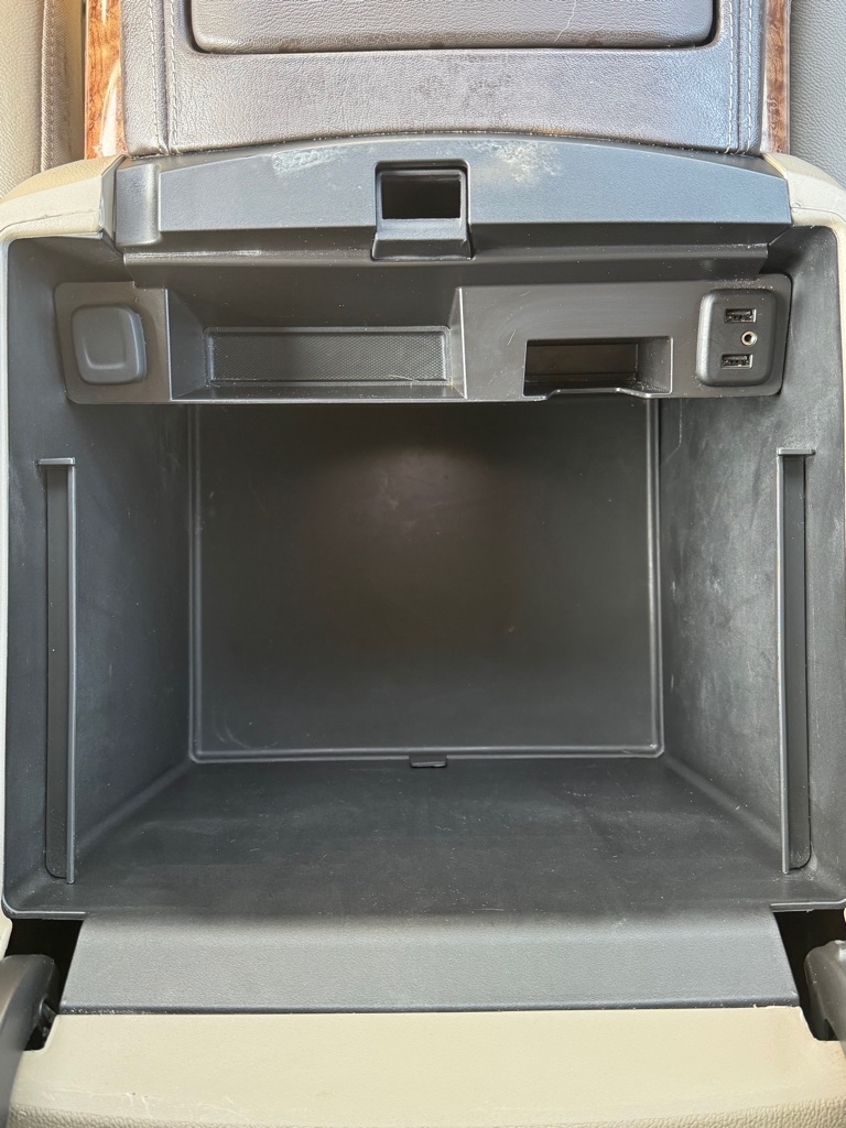 Chevrolet Tahoe 2WD 4dr Premier 2019