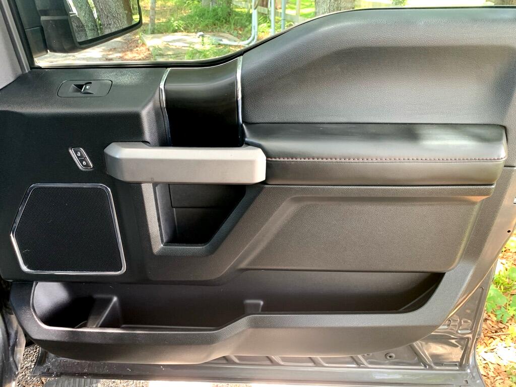 Ford F-150 Platinum 4WD SuperCrew 5.5' Box 2018 Ford F-150 Platinum 4WD SuperCrew 5.5' Box 2018