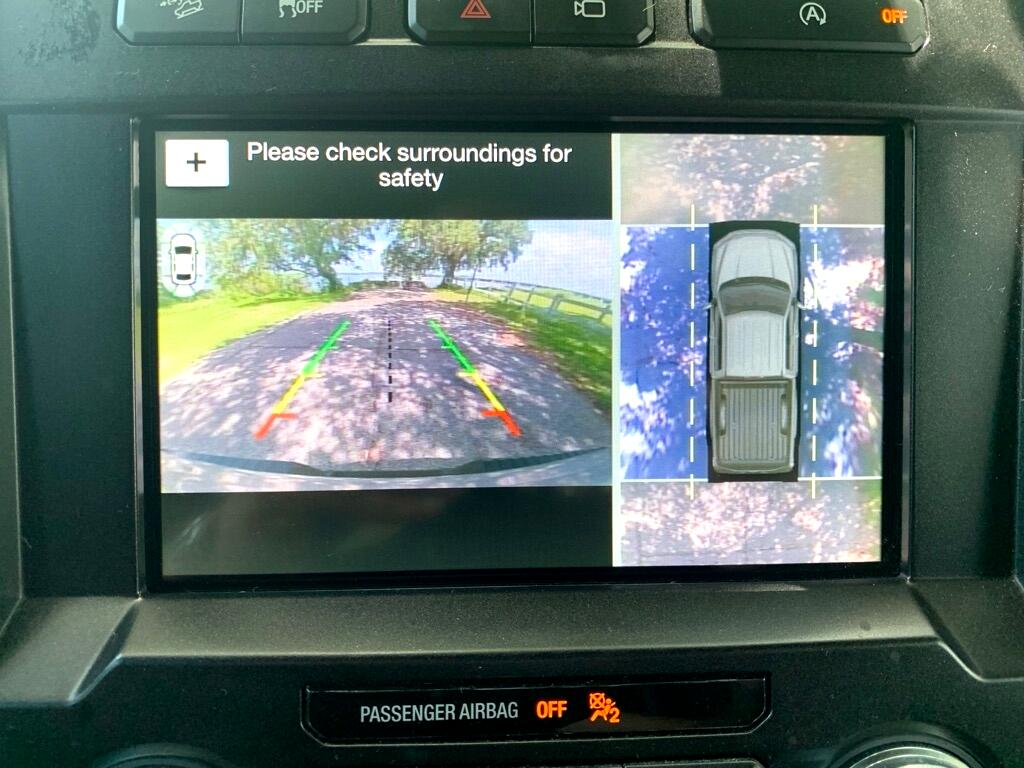 Ford F-150 Platinum 4WD SuperCrew 5.5' Box 2018 Ford F-150 Platinum 4WD SuperCrew 5.5' Box 2018