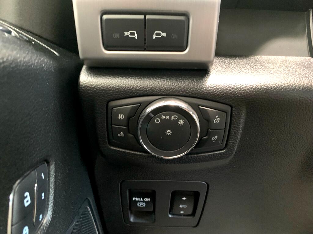 Ford F-150 Platinum 4WD SuperCrew 5.5' Box 2018 Ford F-150 Platinum 4WD SuperCrew 5.5' Box 2018