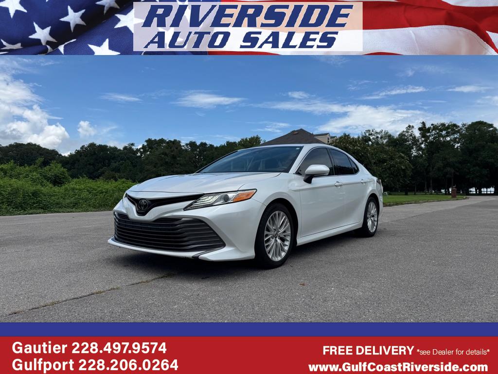 2020 Toyota Camry XLE Auto