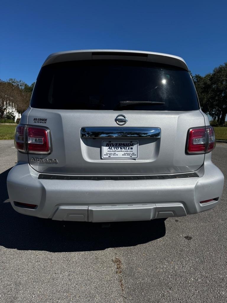 Nissan Armada 4x2 SV 2020