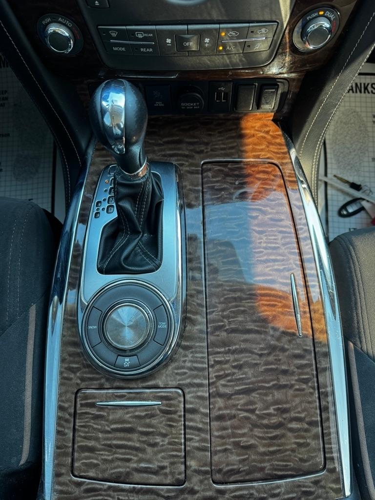 Nissan Armada 4x2 SV 2020