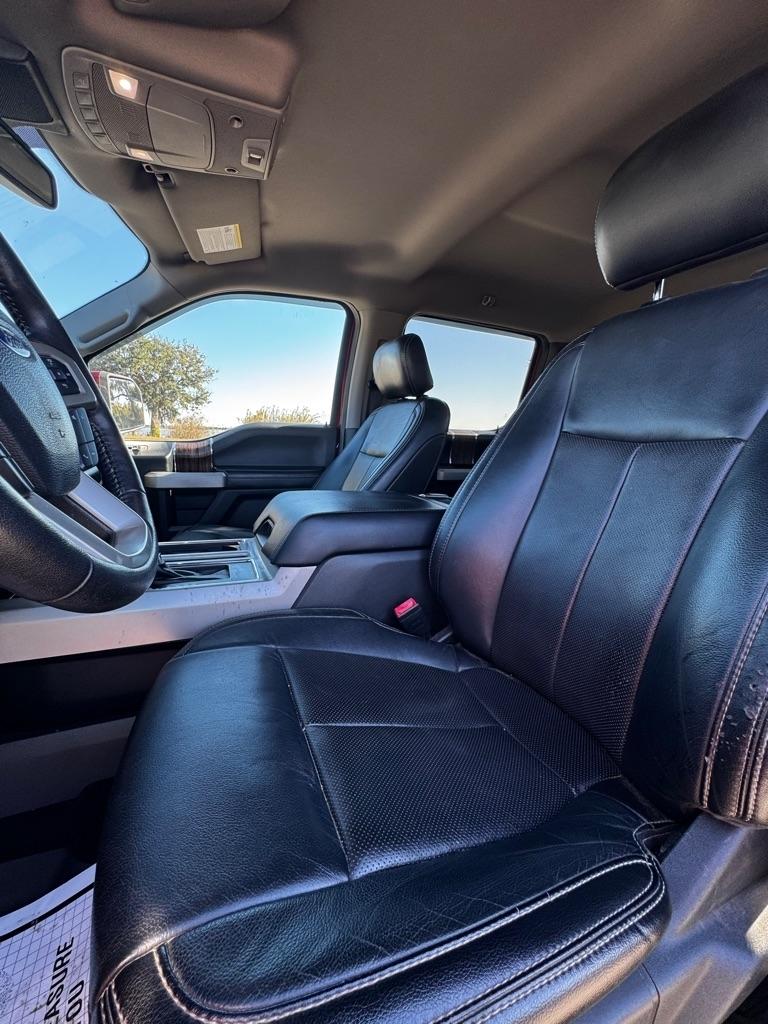 Ford F-150 SuperCrew 139" Lariat 2019