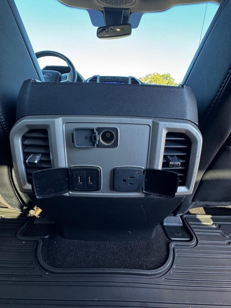 Ford F-150 SuperCrew 139" Lariat 2019