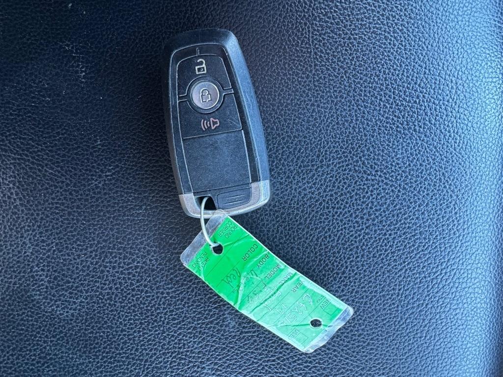 Ford F-150 SuperCrew 139" Lariat 2019