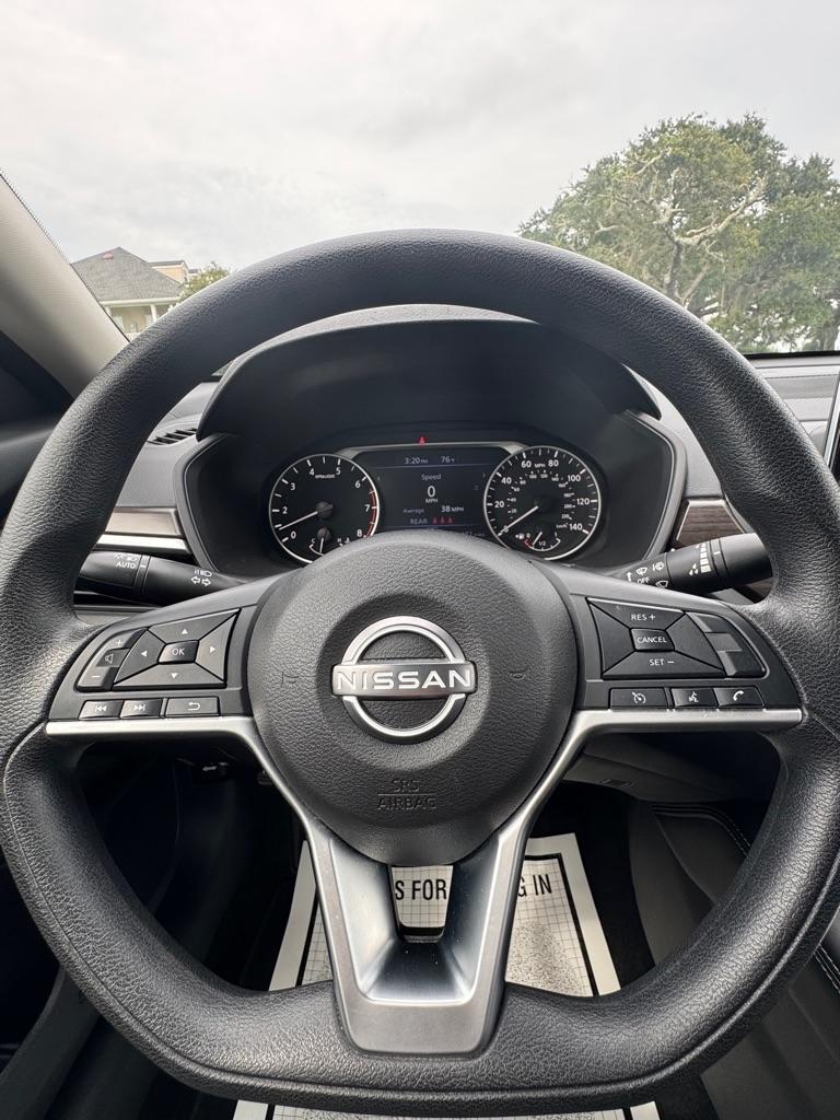 Nissan Altima 2.5 SV Sedan 2023