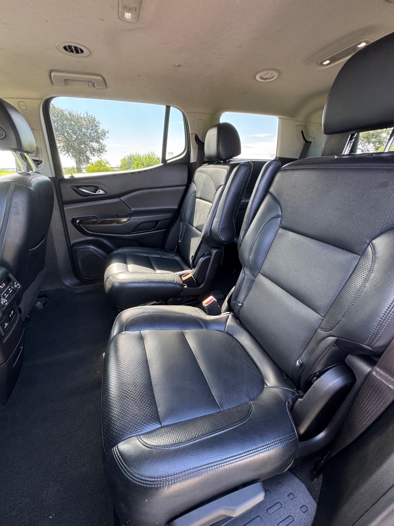 GMC Acadia AWD 4dr AT4 2023