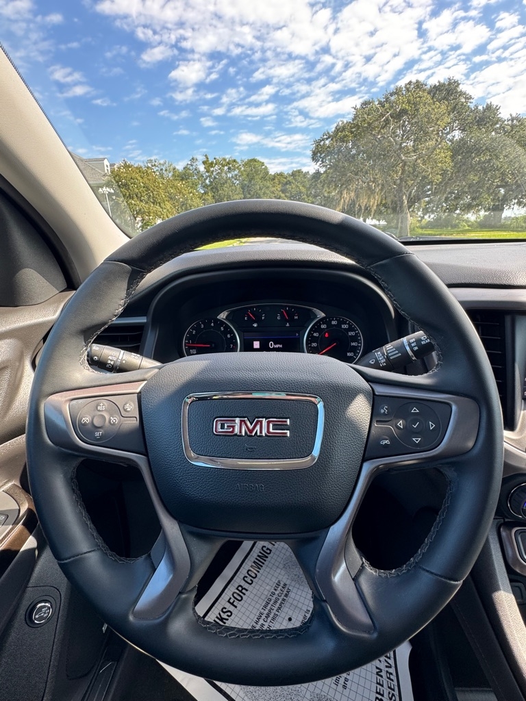 GMC Acadia AWD 4dr AT4 2023