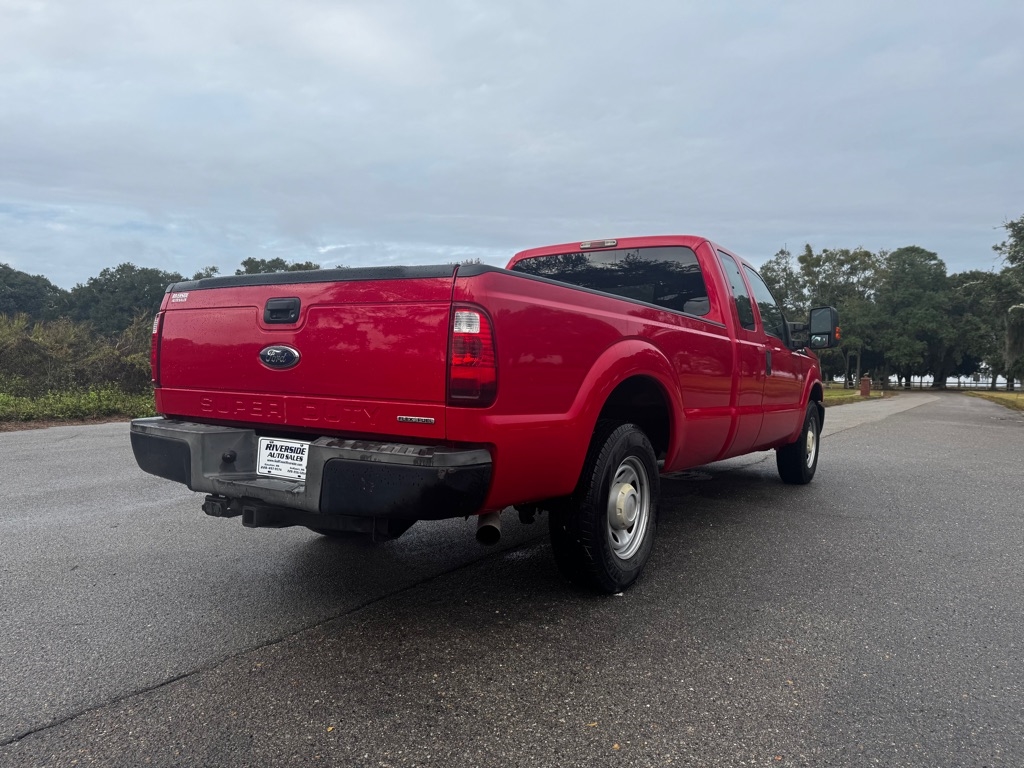 Ford Super Duty F-250 SRW 2WD SuperCab 158" XL 2015