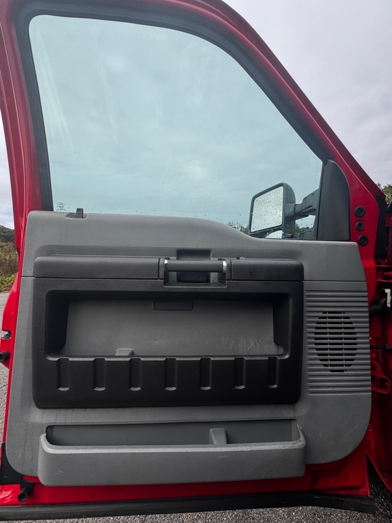 Ford Super Duty F-250 SRW 2WD SuperCab 158" XL 2015