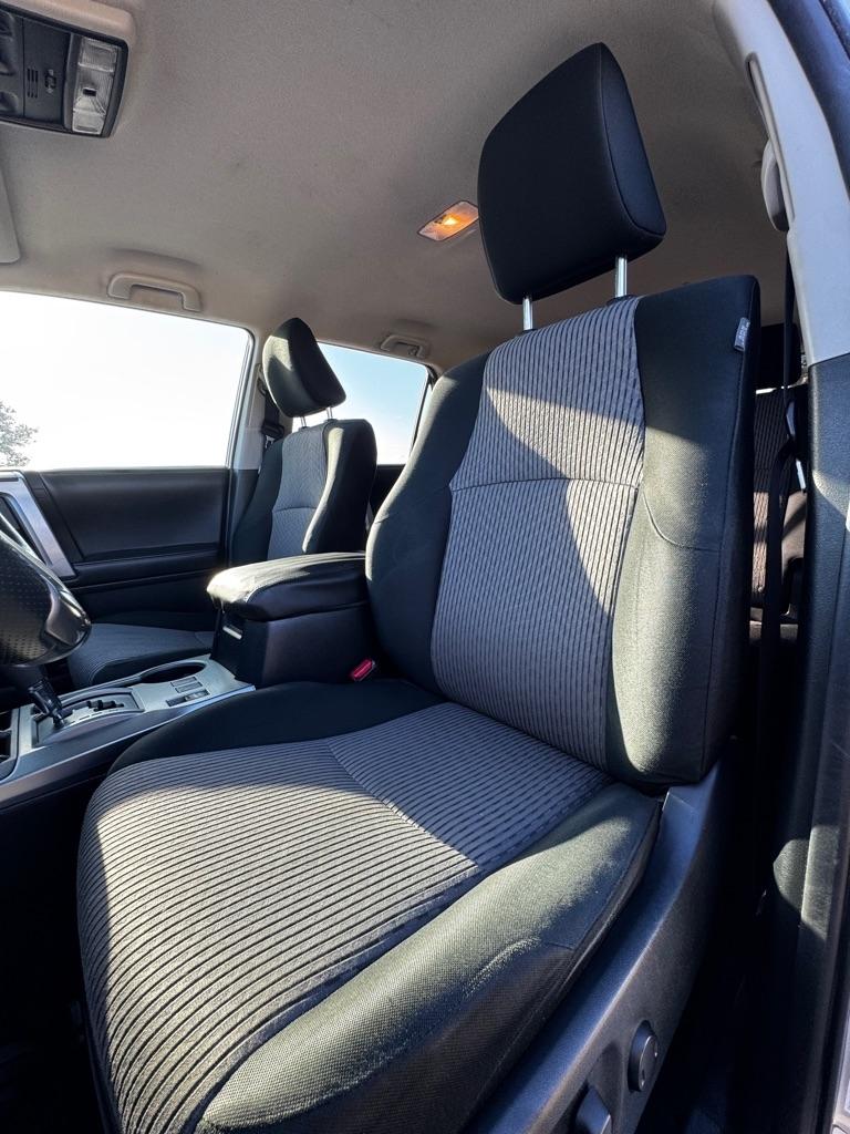 Toyota 4Runner SR5 2WD 2018