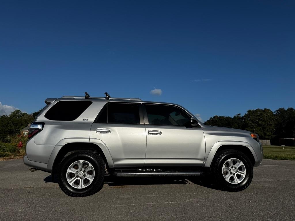 Toyota 4Runner SR5 2WD 2018