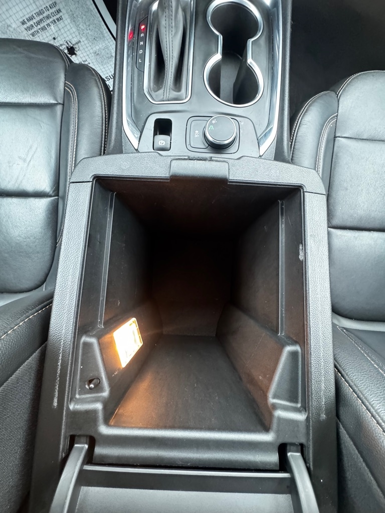 Chevrolet Traverse FWD 4dr LT Leather w/3LT 2019