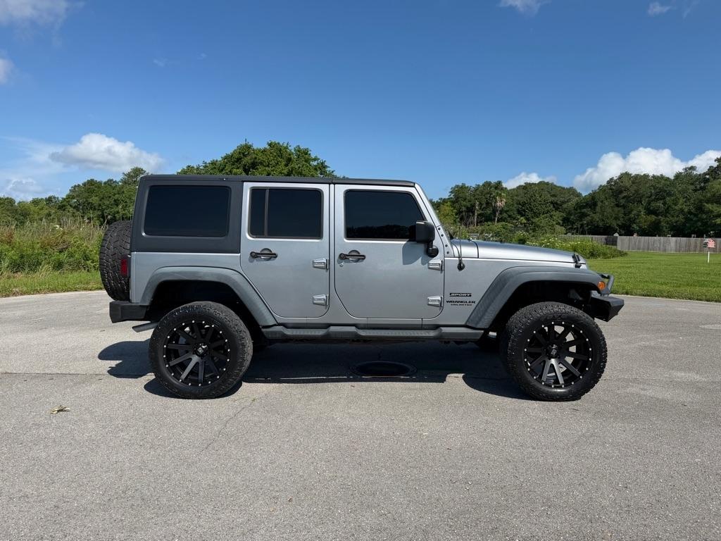 Jeep Wrangler Unlimited 4WD 4dr Sport 2016