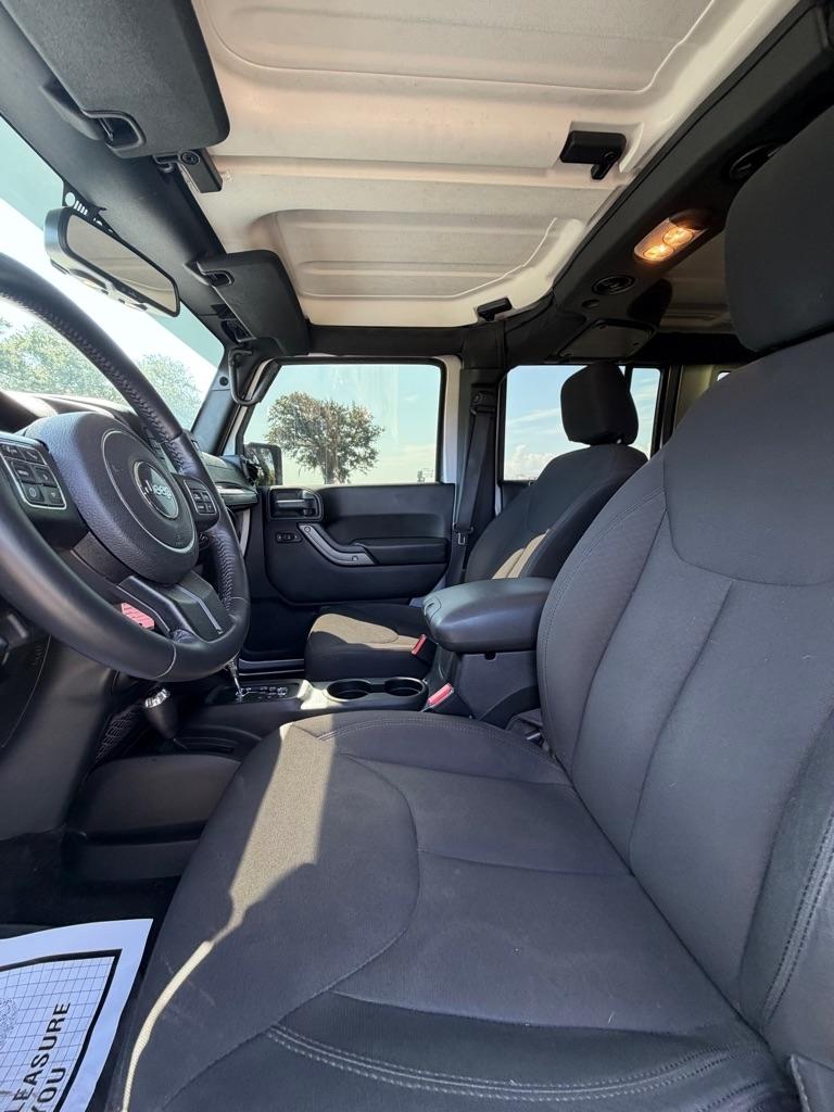 Jeep Wrangler Unlimited 4WD 4dr Sport 2016