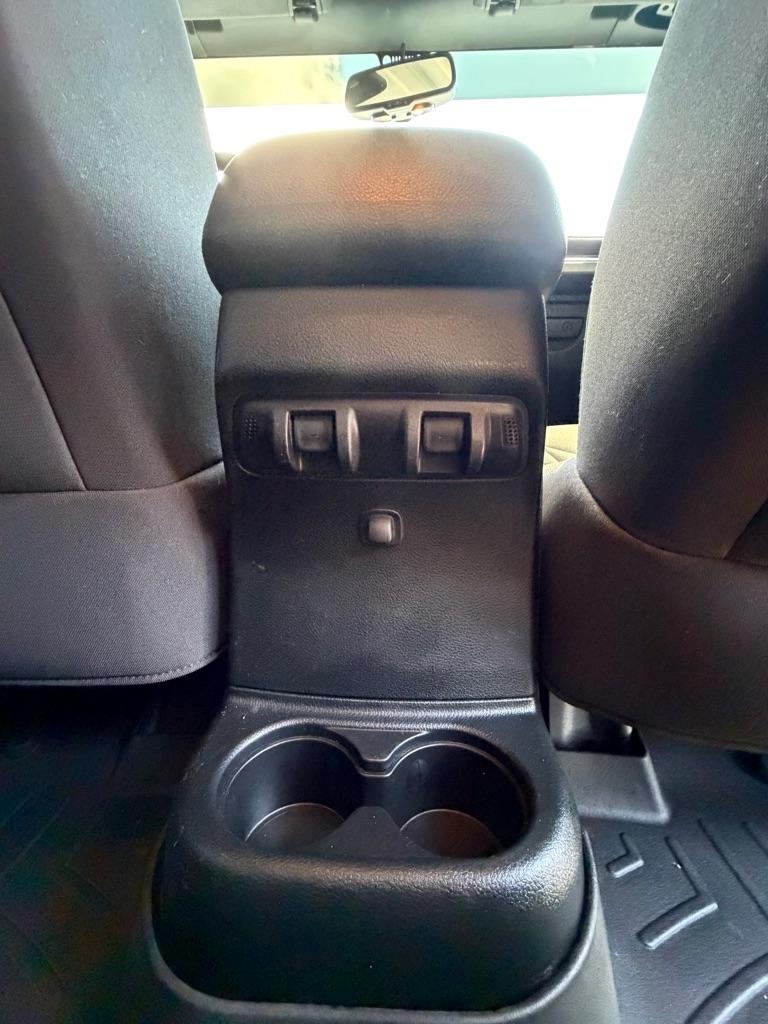 Jeep Wrangler Unlimited 4WD 4dr Sport 2016
