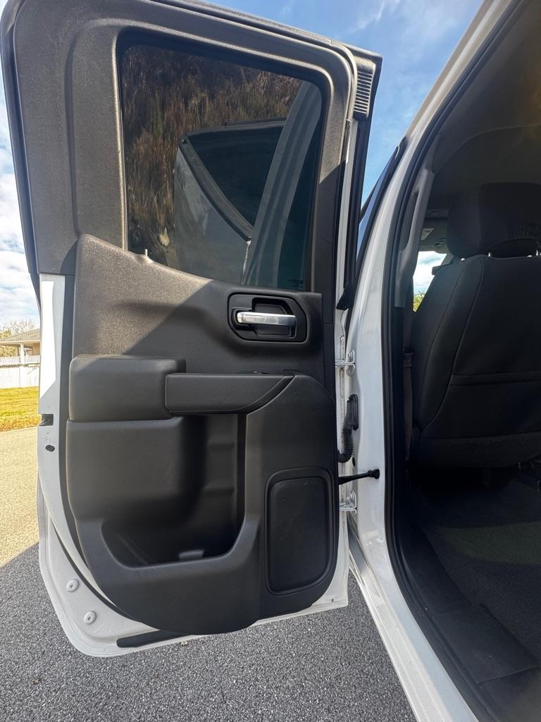 Chevrolet Silverado 1500 4WD Double Cab 147" LT 2020