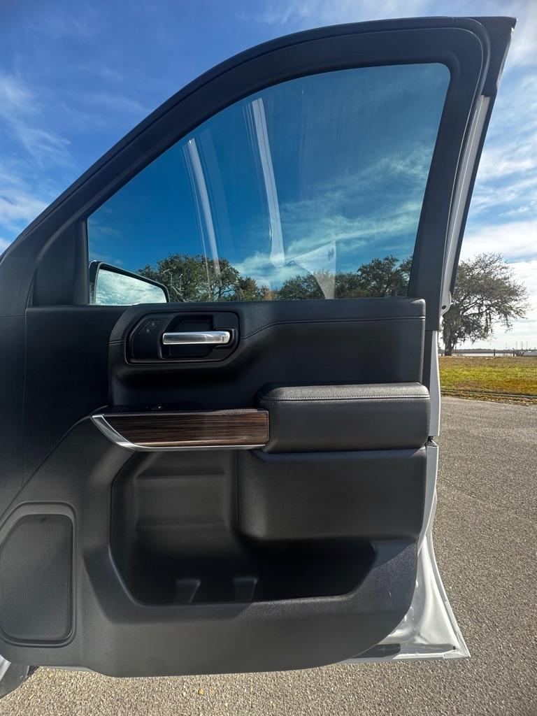 Chevrolet Silverado 1500 4WD Double Cab 147" LT 2020