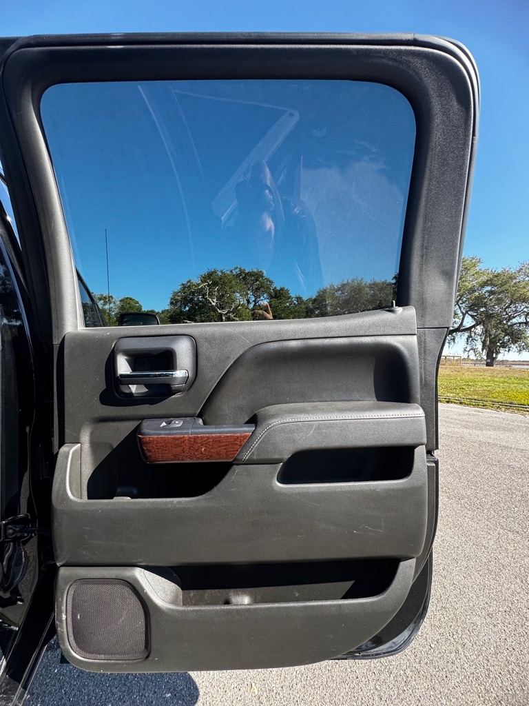 GMC Sierra 1500 4WD Crew Cab 143.5" SLE 2015